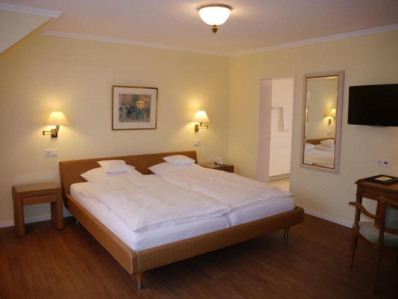 Romantik Waldhotel Mangold Μπέργκις Γκλάντμπαχ Εξωτερικό φωτογραφία